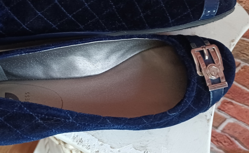 BLUE VELVET FLATS - Picture 8 of 8